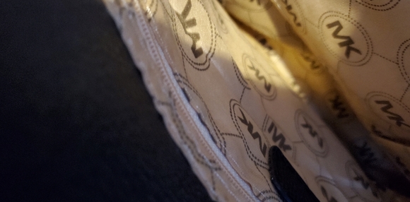 Mk purse - Picture 3 of 3